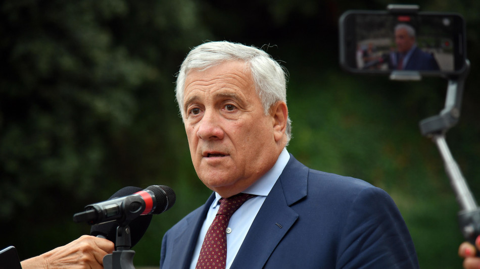 Tajani, difficile che l'Europa imponga dazi a Cina e India