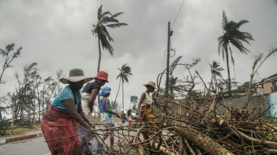 Cyclone Emnati lashes Madagascar