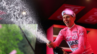 Tour d'Italie: Pogacar voit déjà la vie en rose