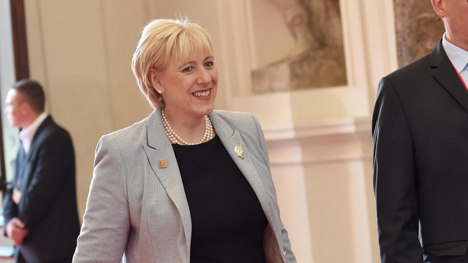 In Irlanda urne aperte per le presidenziali, sfida fra due donne