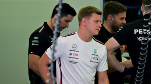 Mick Schumacher seguir&aacute; na Mercedes como piloto reserva