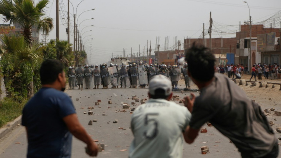 Soldiers police Lima curfew after fuel price protests