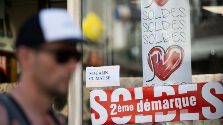 Le gouvernement va g&eacute;n&eacute;raliser l'interdiction de la clim portes ouvertes