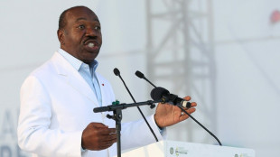 Gabon : le pr&eacute;sident Bongo brigue un troisi&egrave;me mandat, annonce d'un couvre-feu