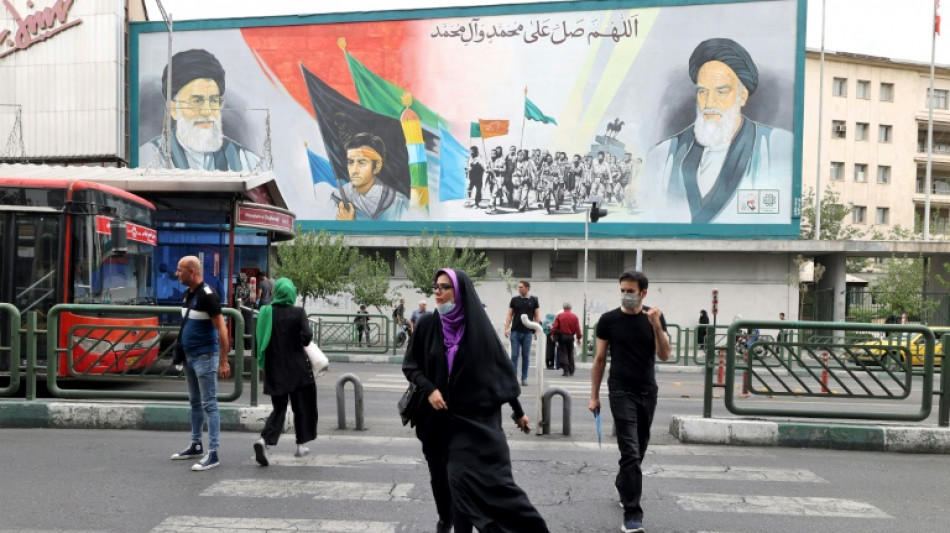 Demonstranten im Iran setzten Khomeinis Geburtshaus in Brand