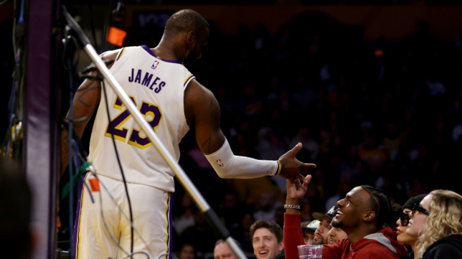 Filho de LeBron James &eacute; liberado para voltar ao basquete 4 meses ap&oacute;s parada card&iacute;aca