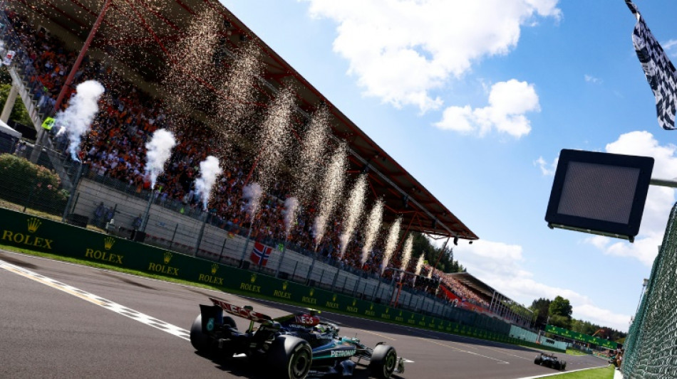 Hamilton vence GP da B&eacute;lgica ap&oacute;s desclassifica&ccedil;&atilde;o de Russell