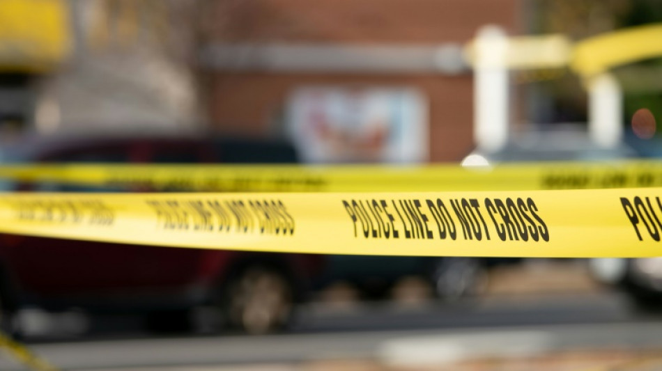 Filho de policial mata duas pessoas em ataque a tiros em universidade da Fl&oacute;rida