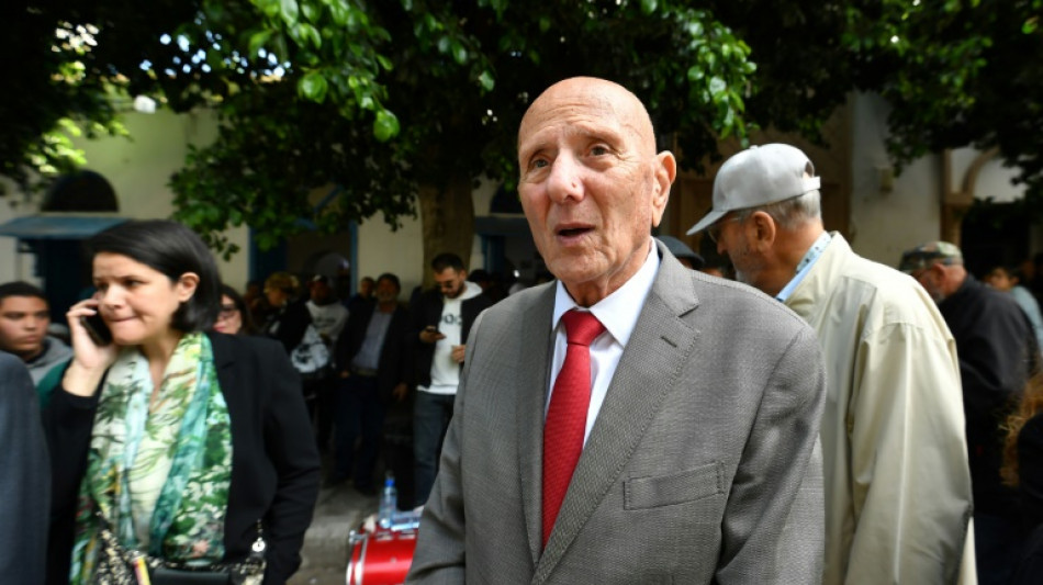 Trial of Tunisian opposition figures resumes, 6 on hunger strike