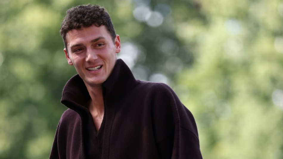 Equipe de France: Second couteau Pavard ?