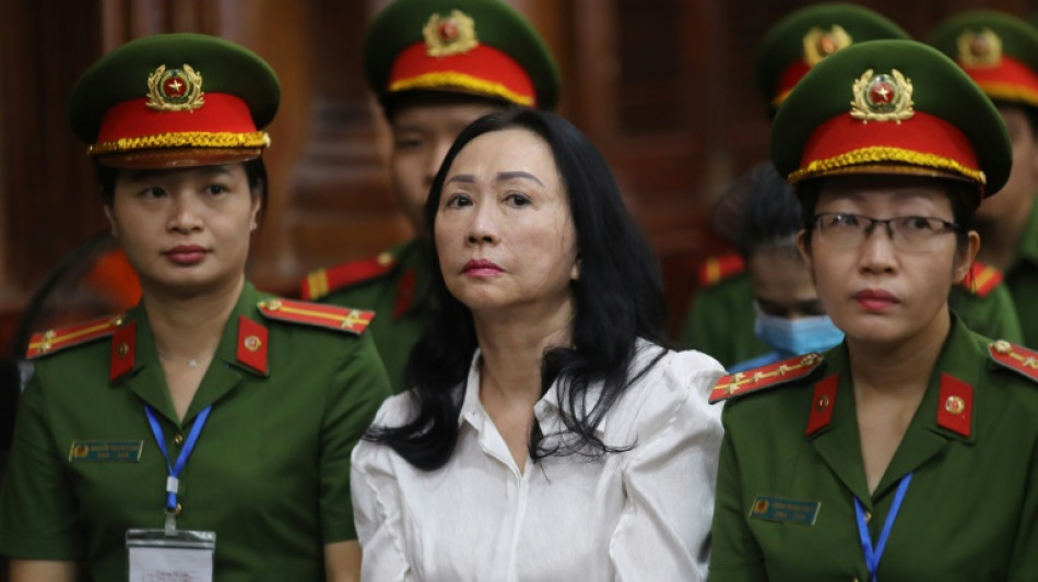 Empres&aacute;ria vietnamita condenada &agrave; morte por corrup&ccedil;&atilde;o