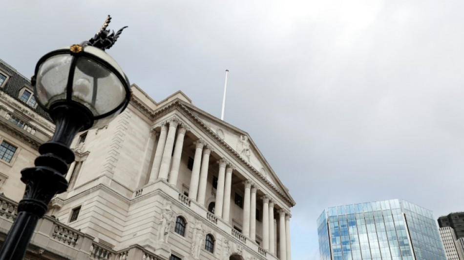 Traders struggle to recover from selloff as Fed rate fears linger