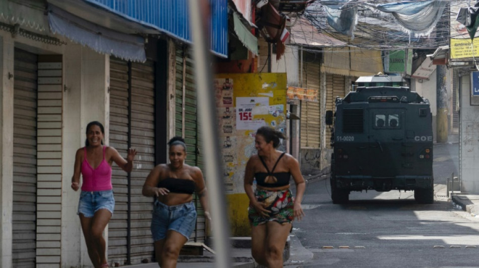 Opera&ccedil;&atilde;o policial deixa ao menos 5 mortos na Zona Norte do Rio