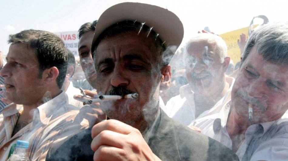 Lutte antitabac: seuls 4 pays sont de tr&egrave;s bons &eacute;l&egrave;ves, selon l'OMS