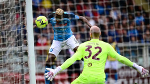 Ruthless Napoli continue title march, Lazio second after derby triumph