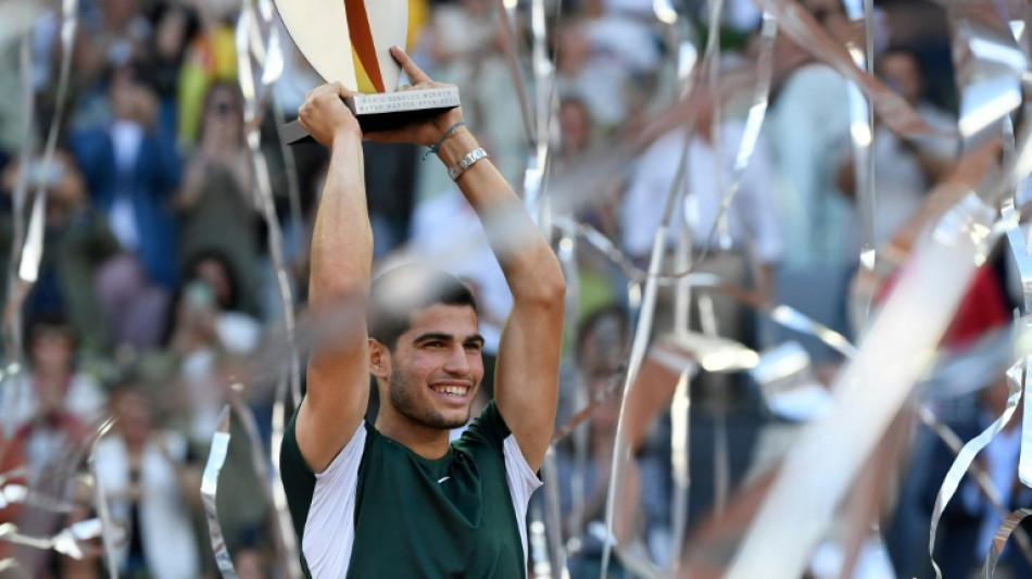 Tennis: Alcaraz s'offre &agrave; Madrid son 2e Masters 1000 en &eacute;crasant Zverev