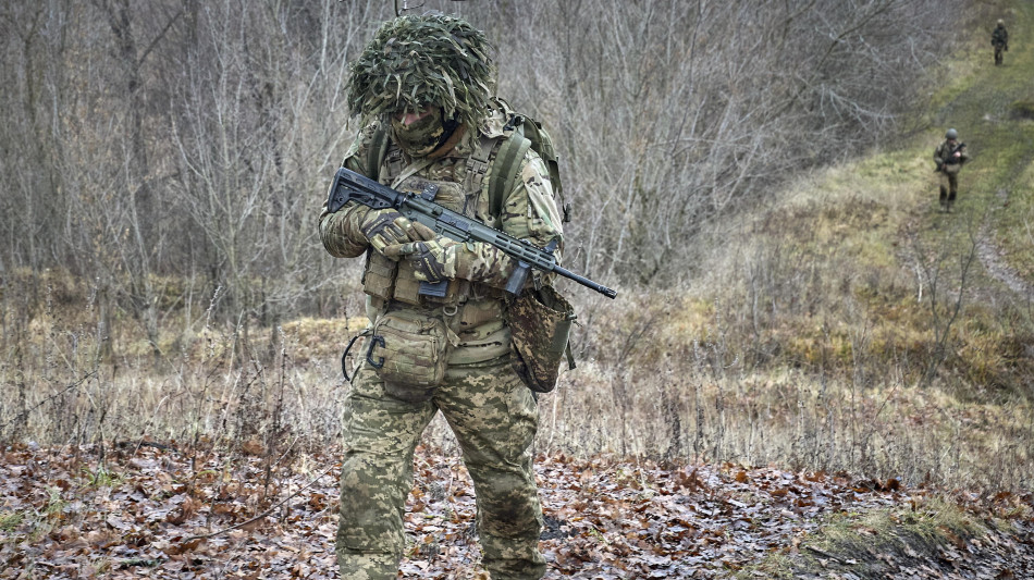 Kiev, raid notturni in Ucraina,in 50.000 al buio a Odessa