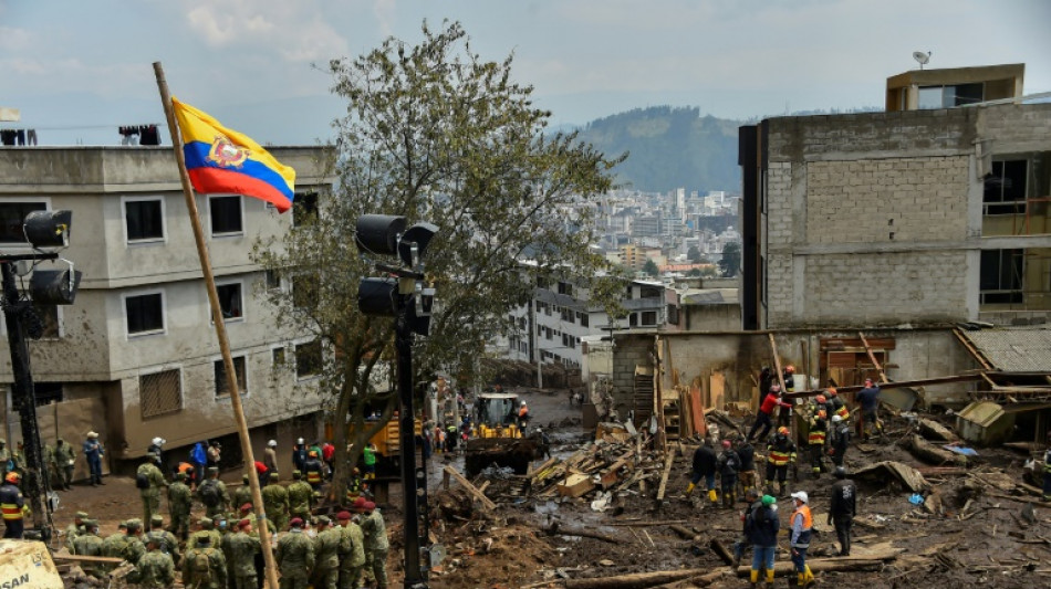 Equateur: les secouristes cherchent les victimes des inondations meurtri&egrave;res &agrave; Quito