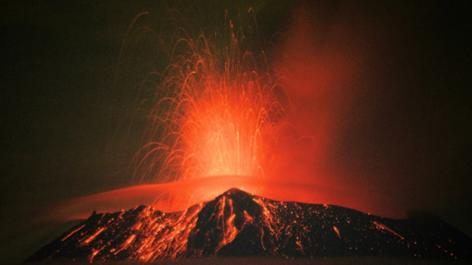México eleva nível de alerta por atividade do vulcão Popocatépetl
