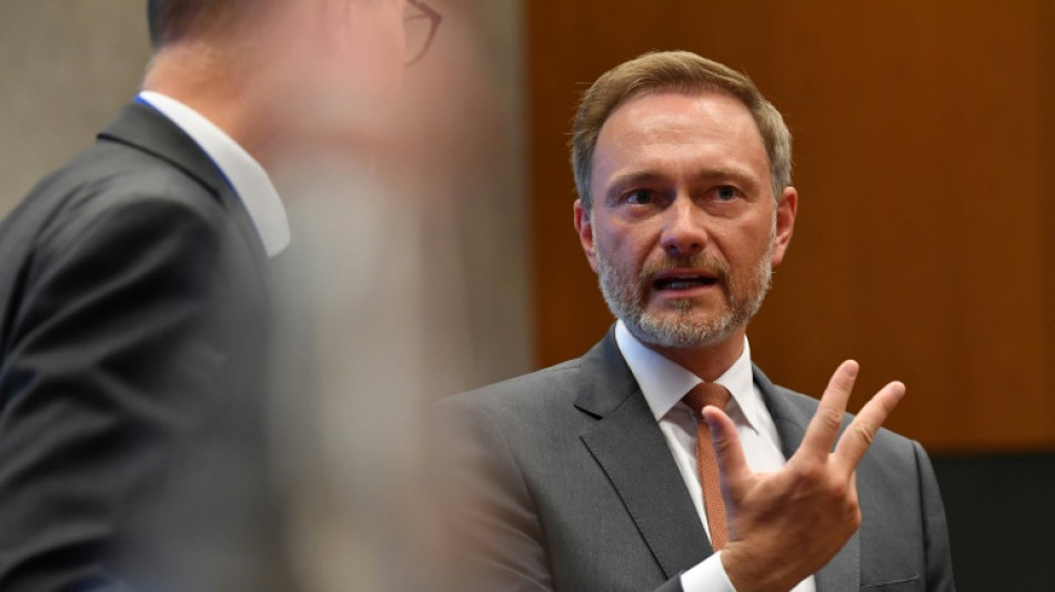 S&ouml;der empfiehlt Lindner den Wiedereintritt in die Kirche