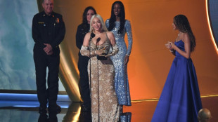 Beyonc&eacute; y Kendrick Lamar triunfan en los Grammys, que declaran su amor a LA