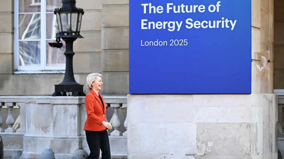 Il 6 maggio la roadmap Ue per l'addio all'energia russa