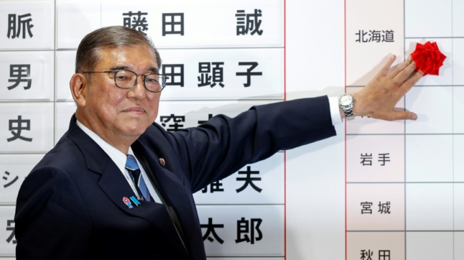 Primeiro-ministro japon&ecirc;s promete permanecer no cargo apesar de derrota eleitoral