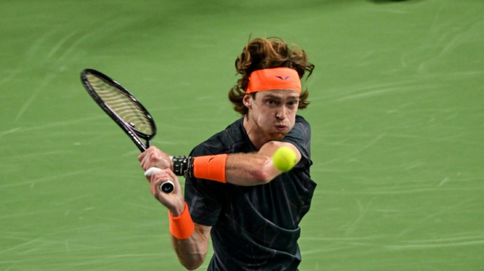 Rublev bate Dimitrov e vai &agrave; final do Masters 1000 de Xangai contra Hurkacz