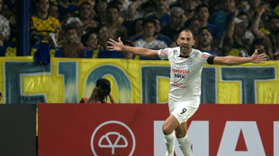 Veteranos brilham marcando gols nos torneios sul-americanos