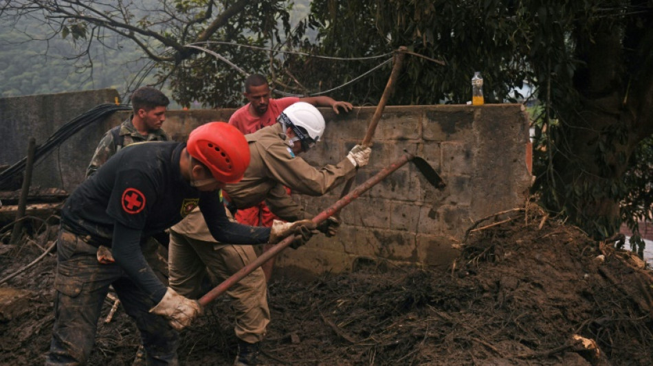 Los muertos por las lluvias torrenciales en Petrópolis suben a 186