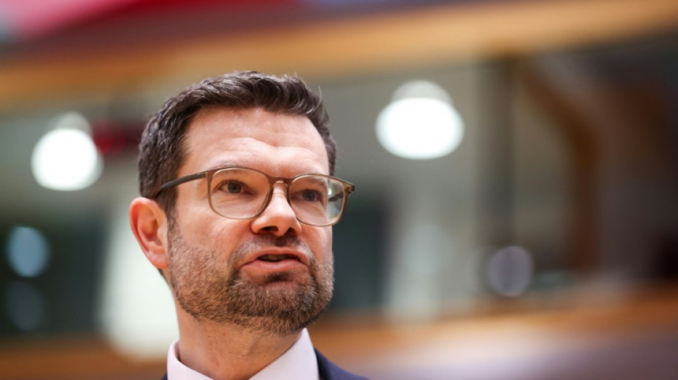 Gr&uuml;ne bewerten Buschmanns Pl&auml;ne f&uuml;r Unterhatsreform skeptisch