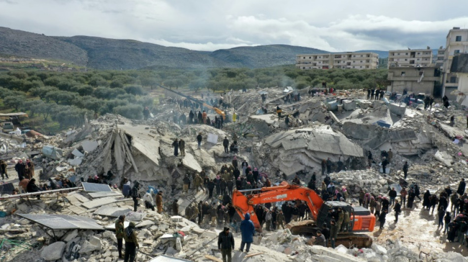 Zahl der Todesopfer bei Erdbeben in der Türkei und Syrien steigt auf über 8700