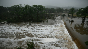 Les secours recherchent une trentaine d'enfants apr&egrave;s les inondations meurtri&egrave;res au Texas