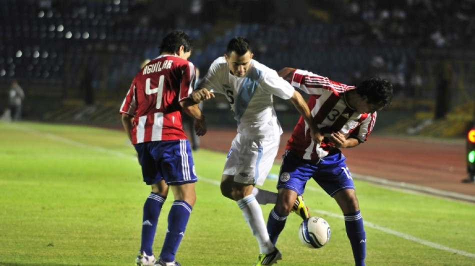 Condenan al futbolista guatemalteco Pappa por violencia contra una mujer