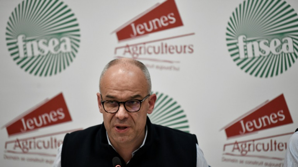 Crise agricole: la FNSEA s'impatiente, les ONG quittent une r&eacute;union sur les pesticides