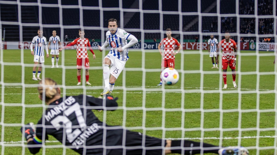 Zweimal vom Punkt: Hertha versch&auml;rft Mainzer Krise
