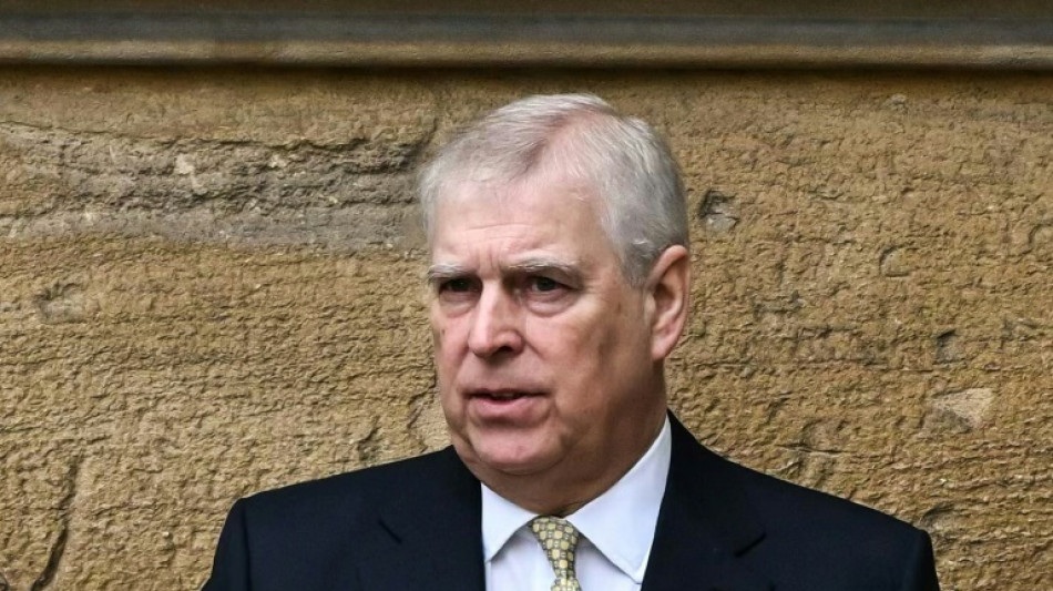 D&eacute;j&agrave; paria de la famille royale, le prince Andrew au coeur d'un nouveau scandale embarrassant