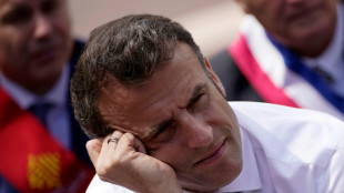 Da reelei&ccedil;&atilde;o aos panela&ccedil;os, um ano de desencanto com Macron na Fran&ccedil;a