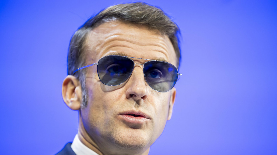 Sull'orlo del fallimento la fabbrica di lenti degli occhiali indossati da Macron