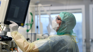 &Auml;rzteverband: 60 Prozent der Kliniken m&uuml;ssen wegen Corona Patienten verlegen