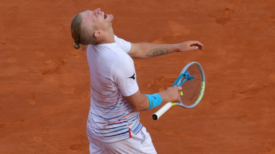 Djokovic cae eliminado en su debut en Montecarlo ante el espa&ntilde;ol Davidovich