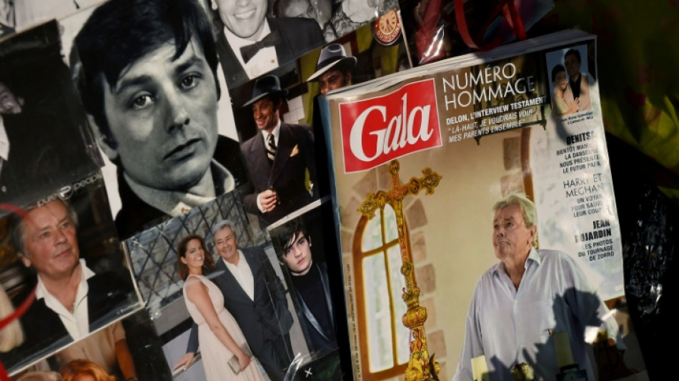 Alain Delon fue inhumado en una ceremonia &iacute;ntima en su finca del centro de Francia