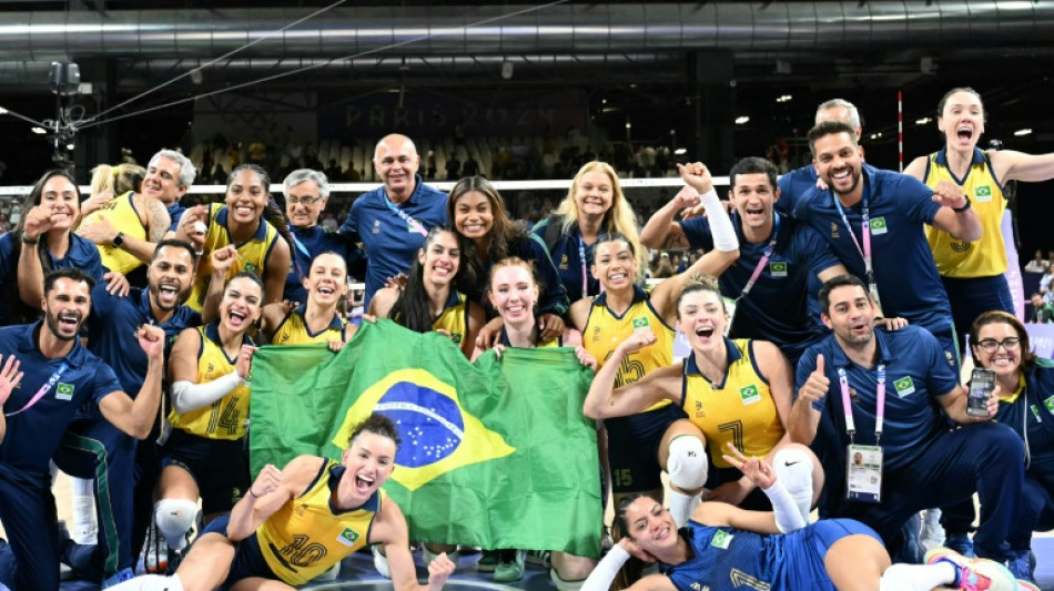 Brasil vence Turquia e conquista medalha de bronze no v&ocirc;lei feminino em Paris