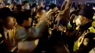 Augenzeuge: Hunderte protestieren an Tsinghua-Universität in China gegen Corona-Lockdowns