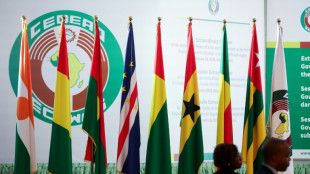 Les pays ouest-africains l&egrave;vent des sanctions contre le Niger, la Guin&eacute;e et le Mali