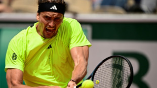 Zverev vence Jesper De Jong e vai &agrave; 3&ordf; rodada de Roland Garros