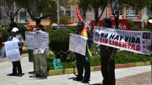 Bolivia suspende carné de vacunación tras presión de sectores críticos