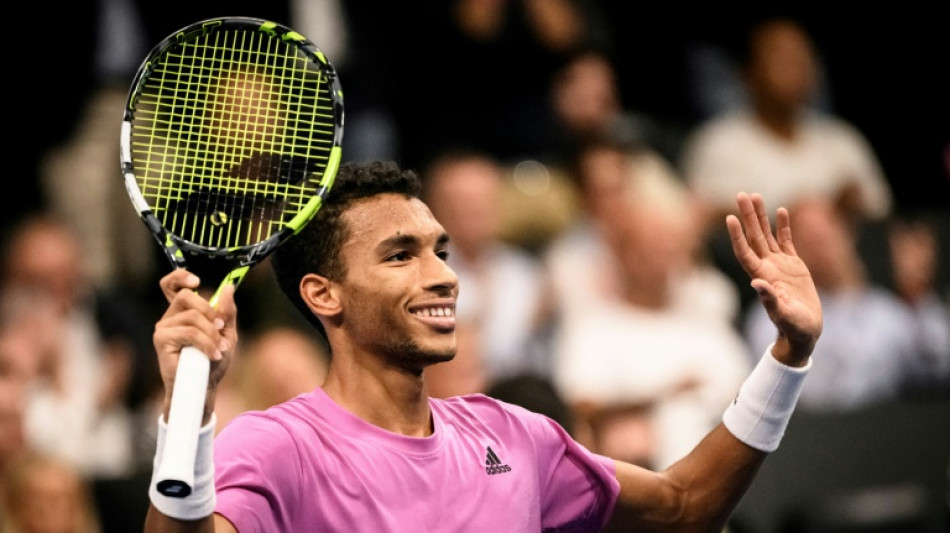 Tennis: Auger-Aliassime en finale &agrave; B&acirc;le en s'offrant Alcaraz 