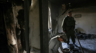 Arque&oacute;logos buscan v&iacute;ctimas de Ham&aacute;s en los kibutz de Israel