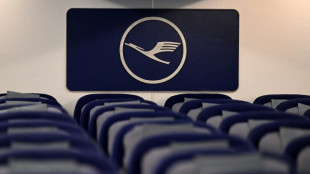 Lufthansa verringert Verlust im ersten Quartal und erwartet "Reise-Boom"